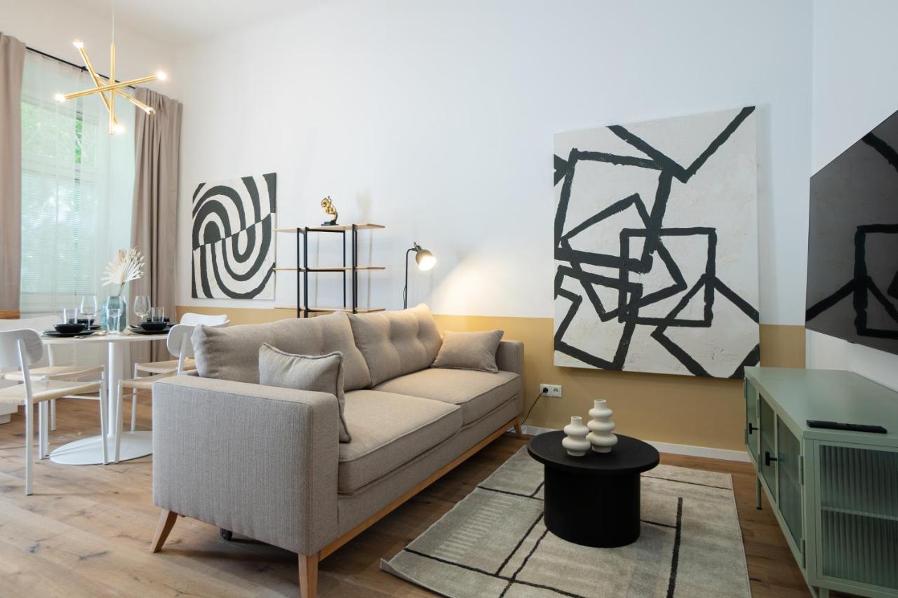 Apartment 46 M2 Bright With A Balcony *