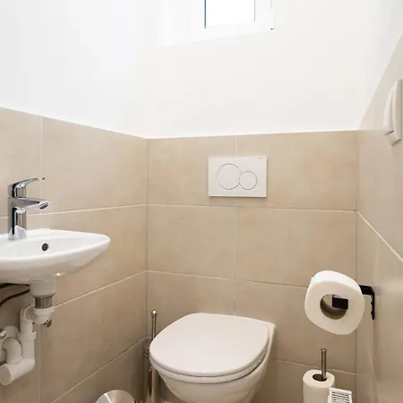 46 M2 Central Bright Apartment With A Balcony Vienna Exterior photo