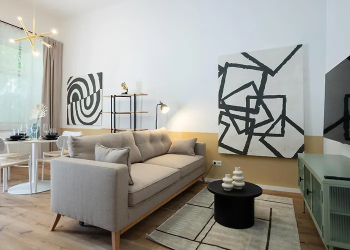 46 M2 Central Bright Apartment With A Balcony