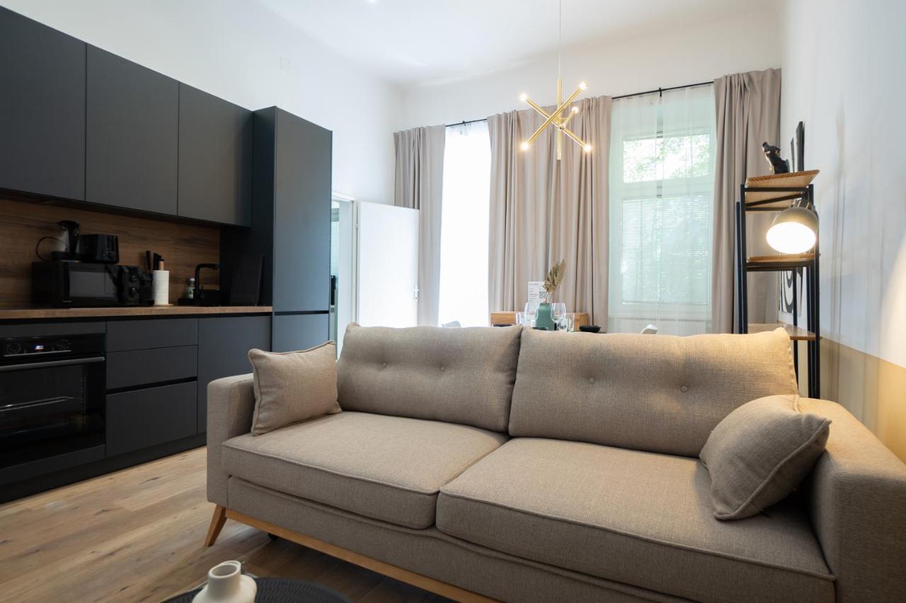 Apartament 46 M2 Bright With A Balcony *